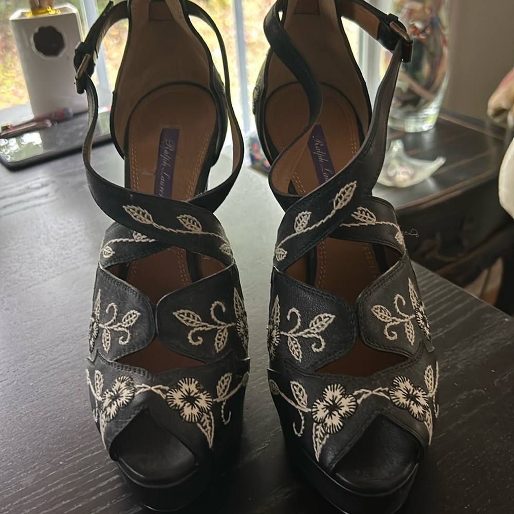 Rally Lauren Purple Label black heals with embroidery EU size 40- Vanesa